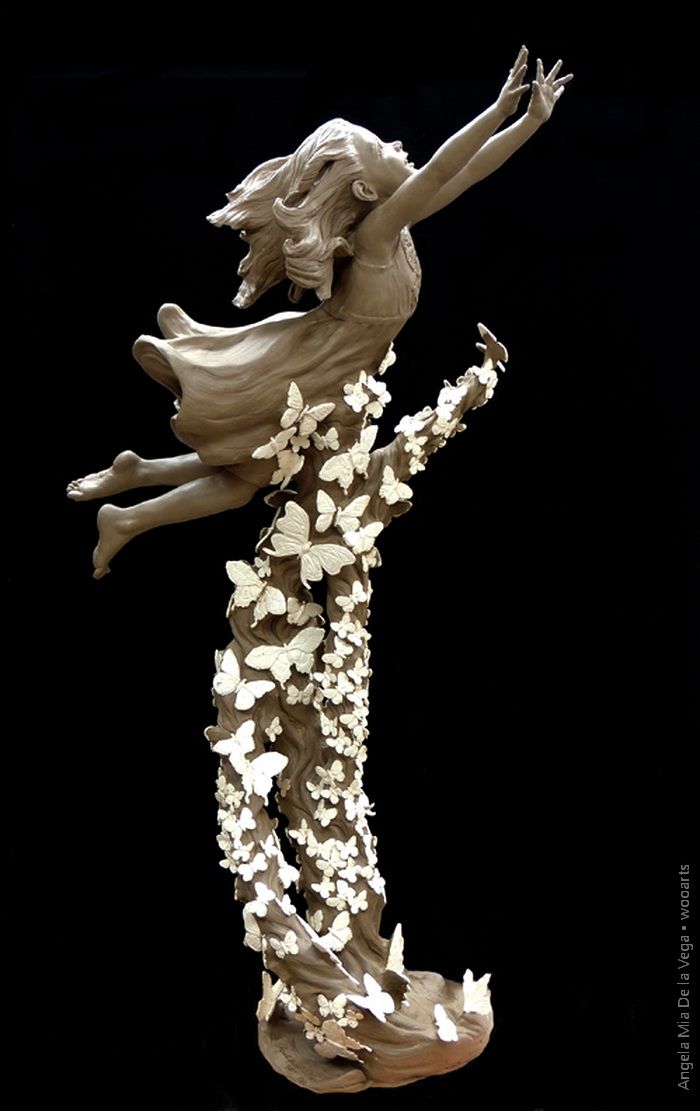 Angela Mia De la Vega Sculpture